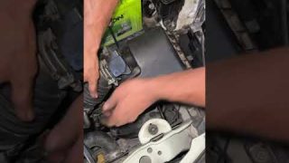 Air filter change #auto #handpumpautomationmotorfixing #automobile #mechanic