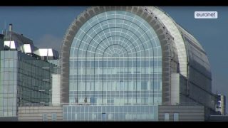 EU lawmakers back air quality law