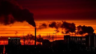 Wearable Particulate Matter (PM) Sensors Measuring Air Quality Linked to Smartphone App