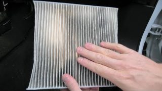 Nissan Kicks (2018-2024): Cabin Air Filter Replacement. Air Flow Direction Explained!