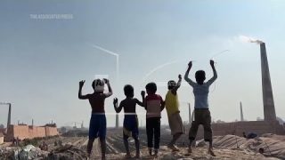 UNICEF: Children living in poverty are the worst affected by air pollution in Asia